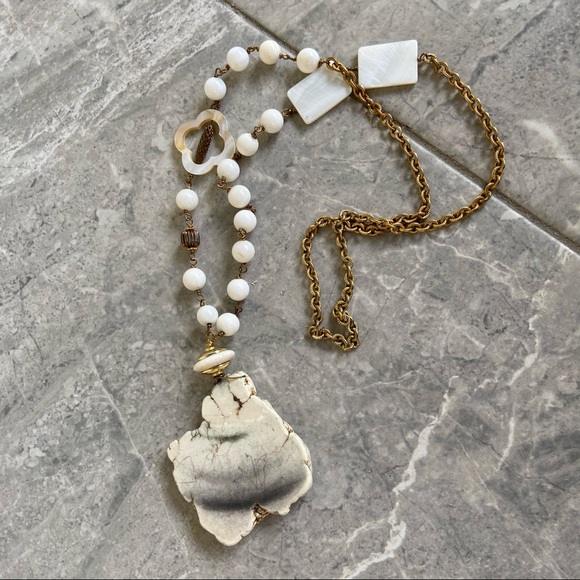 White and Gold Large Stone Necklace - Picture 8 of 10